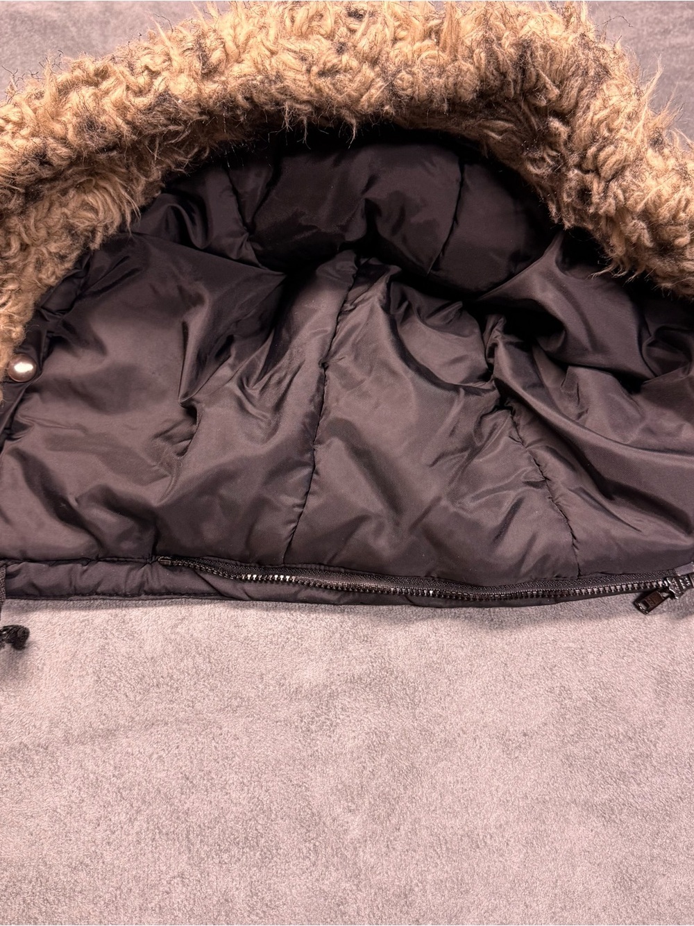 Nike Black Jacket with Tan Faux Fur Hood Trim - removable hood & fur - Picture 9 of 13